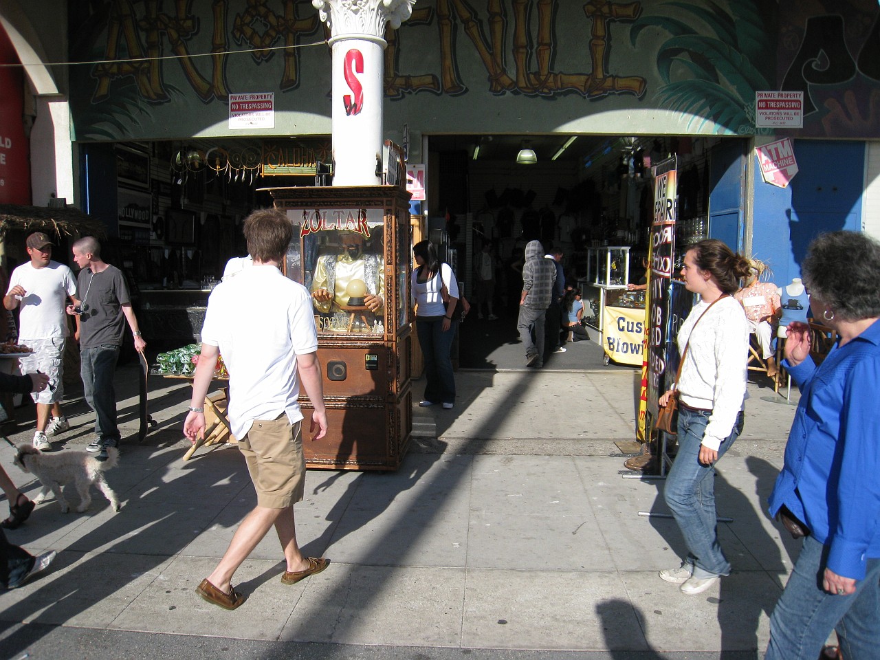 1431 California 2008-03 LA Scene.jpg - A visit to the Los Angeles California area in March of 2008. Activities ranged from Monets at the Getty, street hawkers at Venice Beach, movie look-alikes at Grauman's Chinese Theatre, to the Mission at San Juan Capistrano.